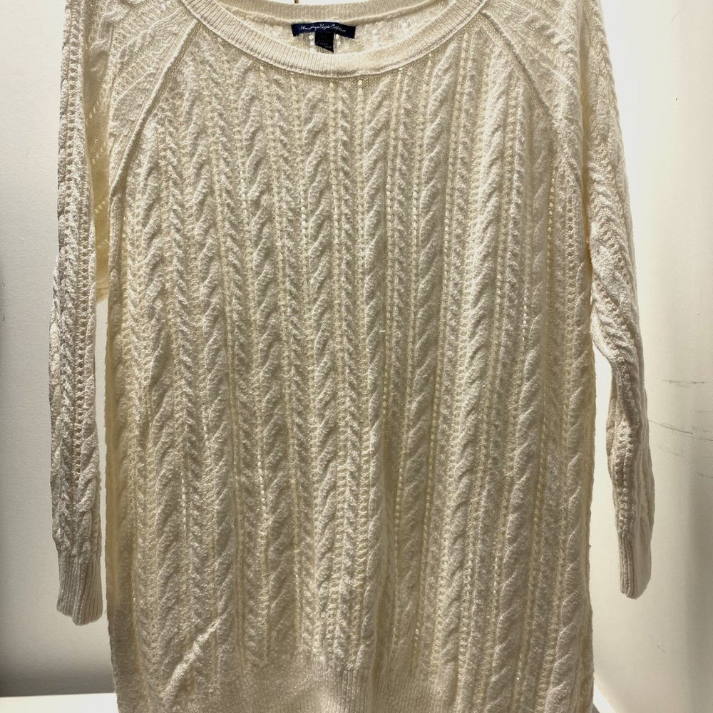White Woven Thin Long Sweater 3/4 Length Sleeves